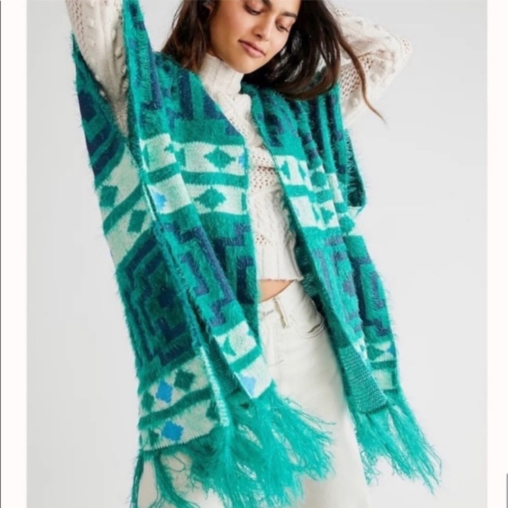 FREE PEOPLE Diamondback Cozy Fringe Aztec Kimono Shawl One Size Fits All